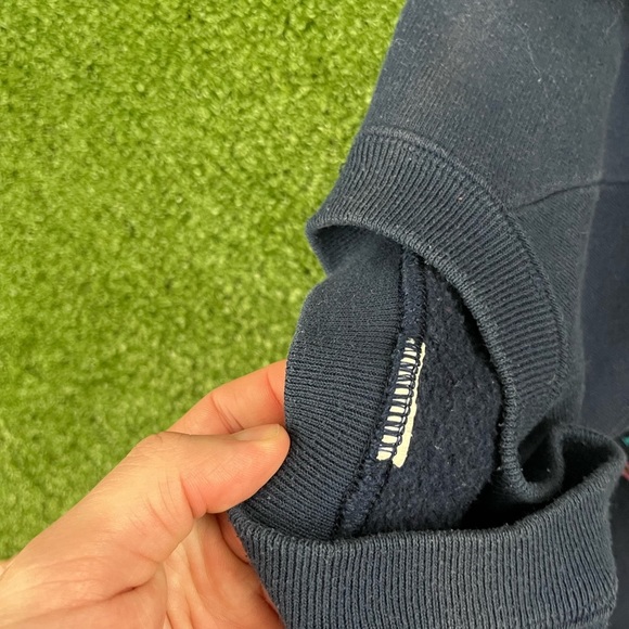 1990s Guess Crewneck - Picture 3 of 3